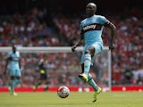 West Ham United's Italian defender Angelo Ogbonna passes the ball during the English Premier League football match between Arsenal and West Ham United at the Emirates Stadium in London on August 9, 2015