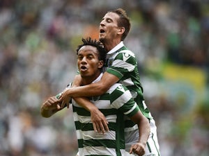 Sporting Lisbon move joint-top with win