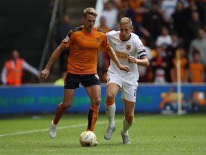 Wolves hand new deal to Edwards