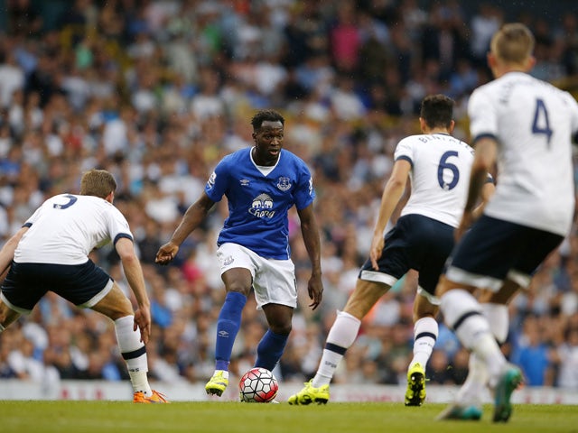 Everton's Belgian striker Romelu Lukaku in action during the English Premier League football match between Tottenham Hotspur and Everton at White Hart Lane in north London on August 29, 2015