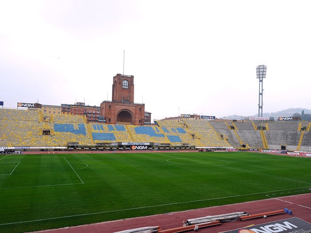 General view taken during the Serie A match between Bologna FC and US Citta di Palermo at Stadio Renato Dall'Ara on April 1, 2012