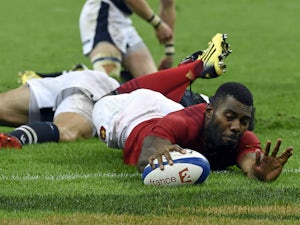 France snatch late victory against Scots