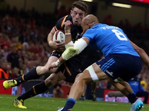 Wales grind out win over Italy
