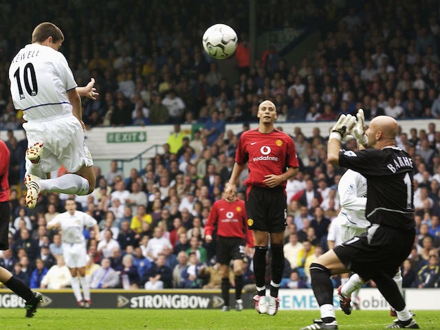 Harry Kewell of Leeds United scores the winner during the FA Barclaycard Premiership game between Leeds United and Manchester United at Elland Road in Leeds, England on September14 , 2002. 
