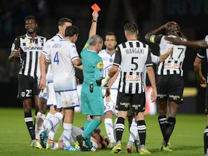 10-man Angers beat Troyes