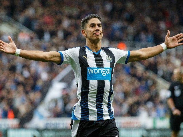 Ayoze Perez of Newcastle United celebrates scoring the opening goal during the Barclays Premier League match between Newcastle United and Chelsea at St James' Park on September 26, 2015 in Newcastle upon Tyne, United Kingdom.