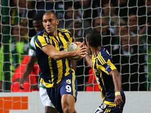 Celtic waste two-goal lead against Fenerbahce