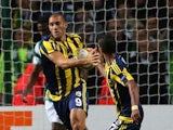 Fernandao of Fenerbahce celebrates after he scores during the UEFA Europa League match between Celtic FC and Fenerbahce SK at Celtic Park on October 01, 2015