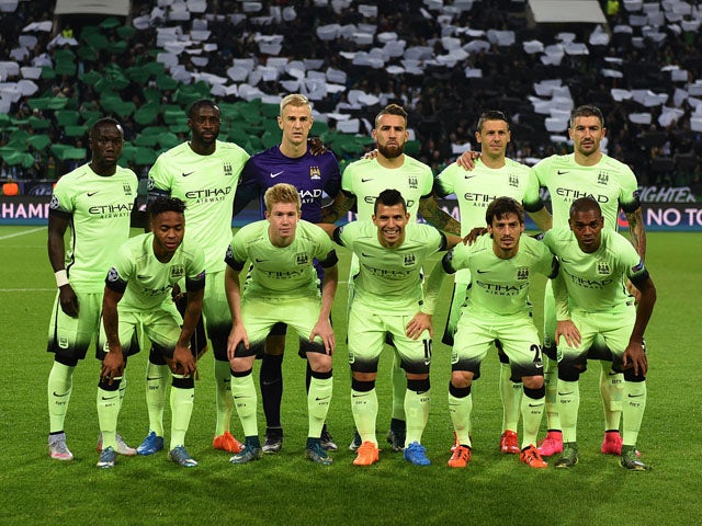 Manchester´s players pose for the team photo prior to the UEFA Champions League first-leg Group D football match between Borussia Monchengladbach and Manchester City in Monchengladbach, western Germany on September 30, 2015