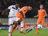 Lyon's French defender Samuel Umtiti (L) vies with Valencia's midfielder Dani Parejo (R) during the Champions League group H football match between Lyon and Valencia on September 29, 2015 at the Gerland stadium in Lyon, central-eastern France. 
