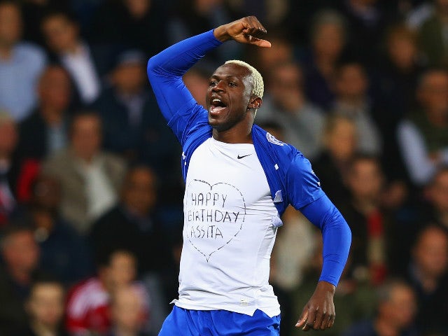 Arouna Kone of Everton celebrates as he scores their second and equalising goal during the Barclays Premier League match between West Bromwich Albion and Everton at The Hawthorns on September 28, 2015 in West Bromwich, United Kingdom.