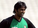 Shahadat Hossain of Bangladesh prepares to bowl in a nets session prior to the 2nd npower Test at Old Trafford on June 3, 2010 in Manchester, England.