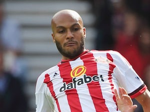 Sunderland's Kaboul out for "weeks"