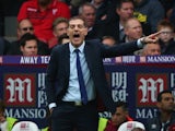 Slaven Bilic manager of West Ham United gestures during the Barclays Premier League match between Crystal Palace and West Ham United at Selhurst Park on October 17, 2015