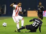 Olympiakos' Colombian forward Felipe Pardo vies with Dinamo Zagreb's French defender Jeremy Taravel (R) during the UEFA Champions League football match between Dinamo Zabreb and Olympiakos at the Stadion Maksimir stadium in Zagreb on October 20, 2015.