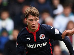 Reading's Jack Stacey switches to Barnet