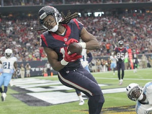 Texans secure comfortable win over Titans