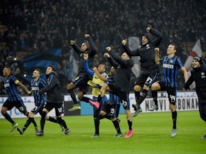 Inter beat Roma to reach Serie A summit