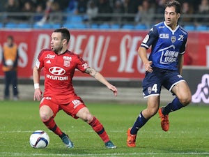 Beauvue penalty sends Lyon second