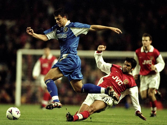 Neil Clement of Chelsea beats Alberto Mendez of Arsenal during the Worthington Cup fourth round match at Highbury in London on 11 November, 1998