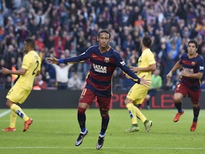 Neymar double helps Barca beat Villarreal