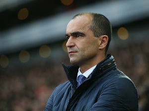 Roberto Martinez Manager of Everton looks on during the Barclays Premier League match between West Ham United and Everton at Boleyn Ground on November 7, 2015 in London, England.