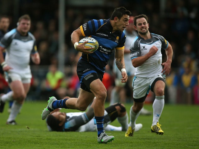 Bryce Heem of Worcester makes a break during the Aviva Premiership match between Worcester Warriors and Newcastle Falcons at Sixways Stadium on November 7, 2015 in Worcester, England.