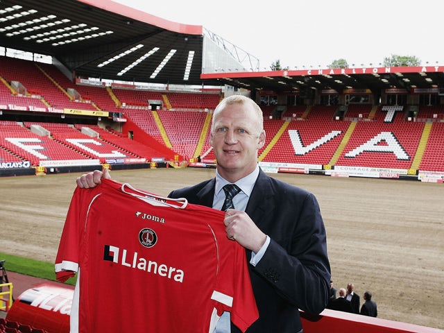 Iain Dowie poses as he is named as the new Charlton Athletic Manager during a Photocall at The Valley on May 30, 2006