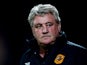 Steve Bruce, manager of Hull City looks during the Sky Bet Championship match between Brentford and Hull City on November 3, 2015