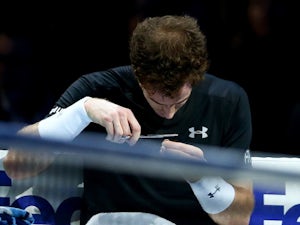 Video: Andy Murray cuts hair during Nadal match