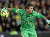 Paris Saint-Germain's goalkeeper Nicolas Douchez throws the ball during the French L1 football match between Nantes and Paris Saint-Germain on May 3, 2015 at the Beaujoire stadium in Nantes, western France. 