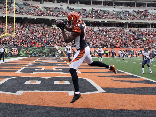 A.J. Green #18 of the Cincinnati Bengals makes a touchdown catch during the first quarter against the St. Louis Rams at Paul Brown Stadium on November 29, 2015