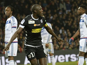 Cheikh Ndoye double stuns Lyon