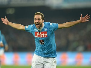 Overweight Gonzalo Higuain put on a diet