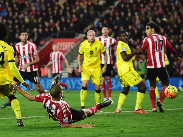 Oriol Romeu of Southampton scores his team's first goal during the Barclays Premier League match between Southampton and Aston Villa at St Mary's Stadium on December 5, 2015