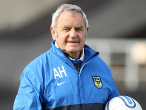 Ex-England keeper Hodgkinson dies, aged 79