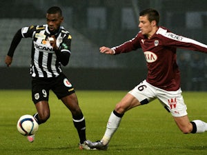 Angers earn late point against Bordeaux