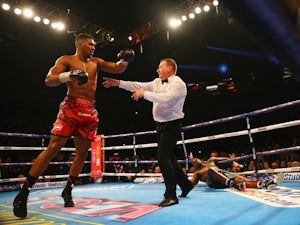 Whyte: 'Shoulder injury stopped Joshua knockout'