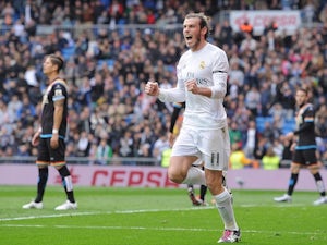 Bale: 'Real Madrid still in title race'