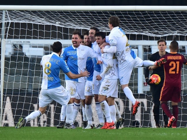 Dario Dainelli scores during the game between Chievo and Roma on January 6, 2016