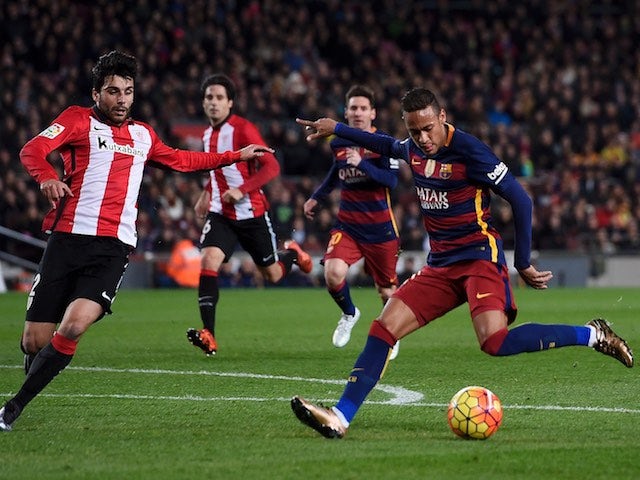 Neymar scores during the game between Barcelona and Athletic Bilbao on January 17, 2016