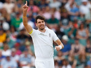Finn to replace Woakes in England squad