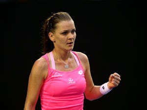 Agnieszka Radwanska advances in WTA Finals