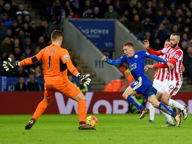 Jamie Vardy of Leicester City goes past Jack Butland of Stoke City to score his team's second goal on January 23, 2016