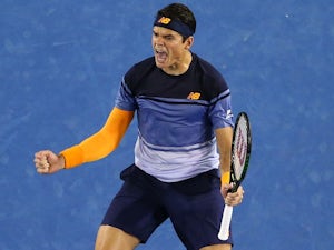 Raonic overcomes Monfils in straight sets