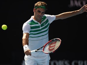 Video: Roger Federer downs shot at Oscars