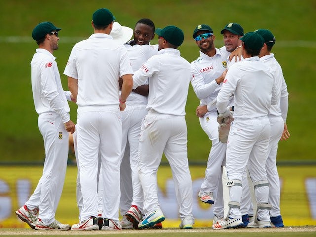 South Africa players celebrate on the final day of the final Test with England on January 26, 2016
