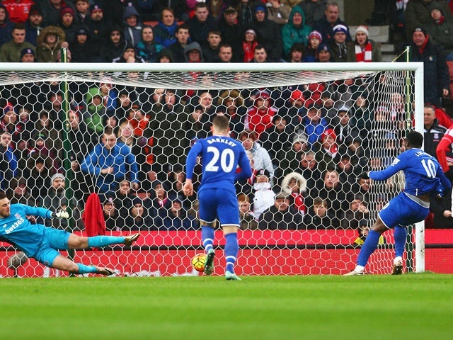 Romelu Lukaku converts the penalty to score Everton's first goal against Stoke City on February 6, 2016