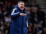 Sam Allardyce orders his half-time refreshments during the Premier League game between Sunderland and Manchester City on February 2, 2016
