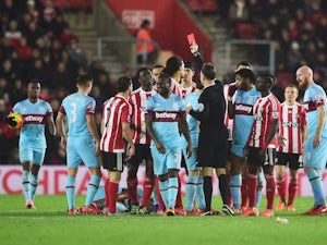 Victor Wanyama sees red during the Premier League game between Southampton and West Ham United on February 6, 2016